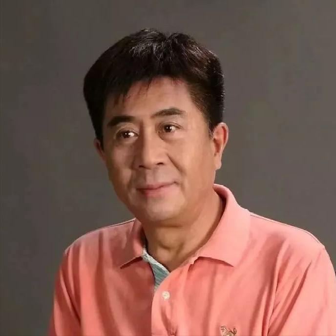女演员，张瑜说，当年拍庐山恋，郭凯敏对我有意思，这个我是体会到的，非常照顾我，可