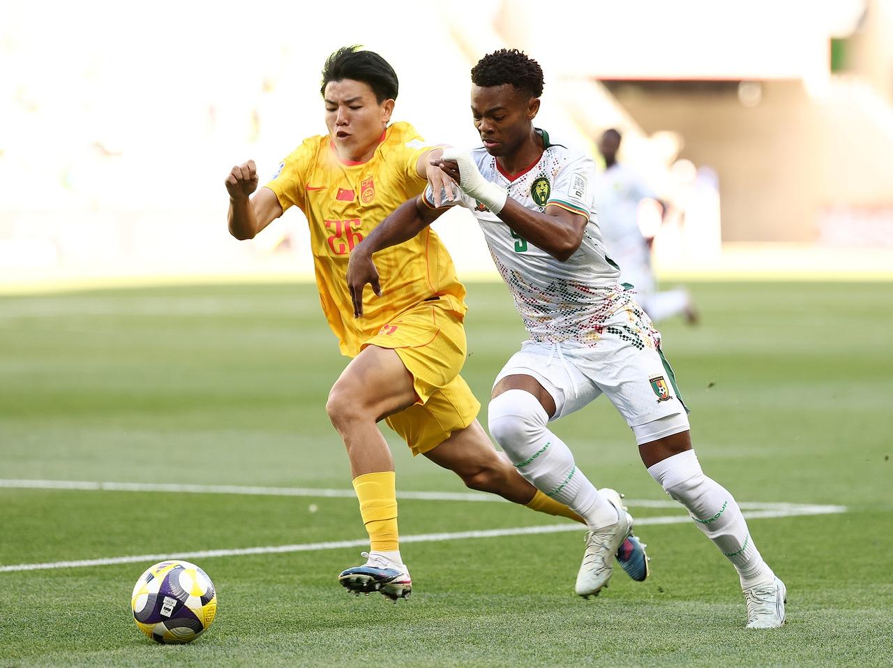 开场第3分钟和第9分钟，连丢两球。全场射门6-17，射正1-6，控球率41%-5