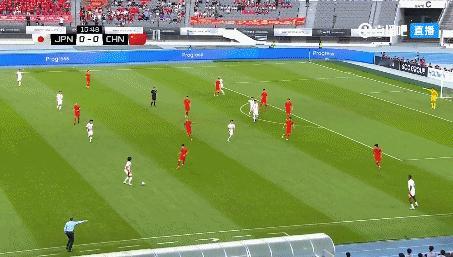 东亚杯国足半场0-1落后日本，36%的控球率，差距太明显了。探长还听说，上场女足