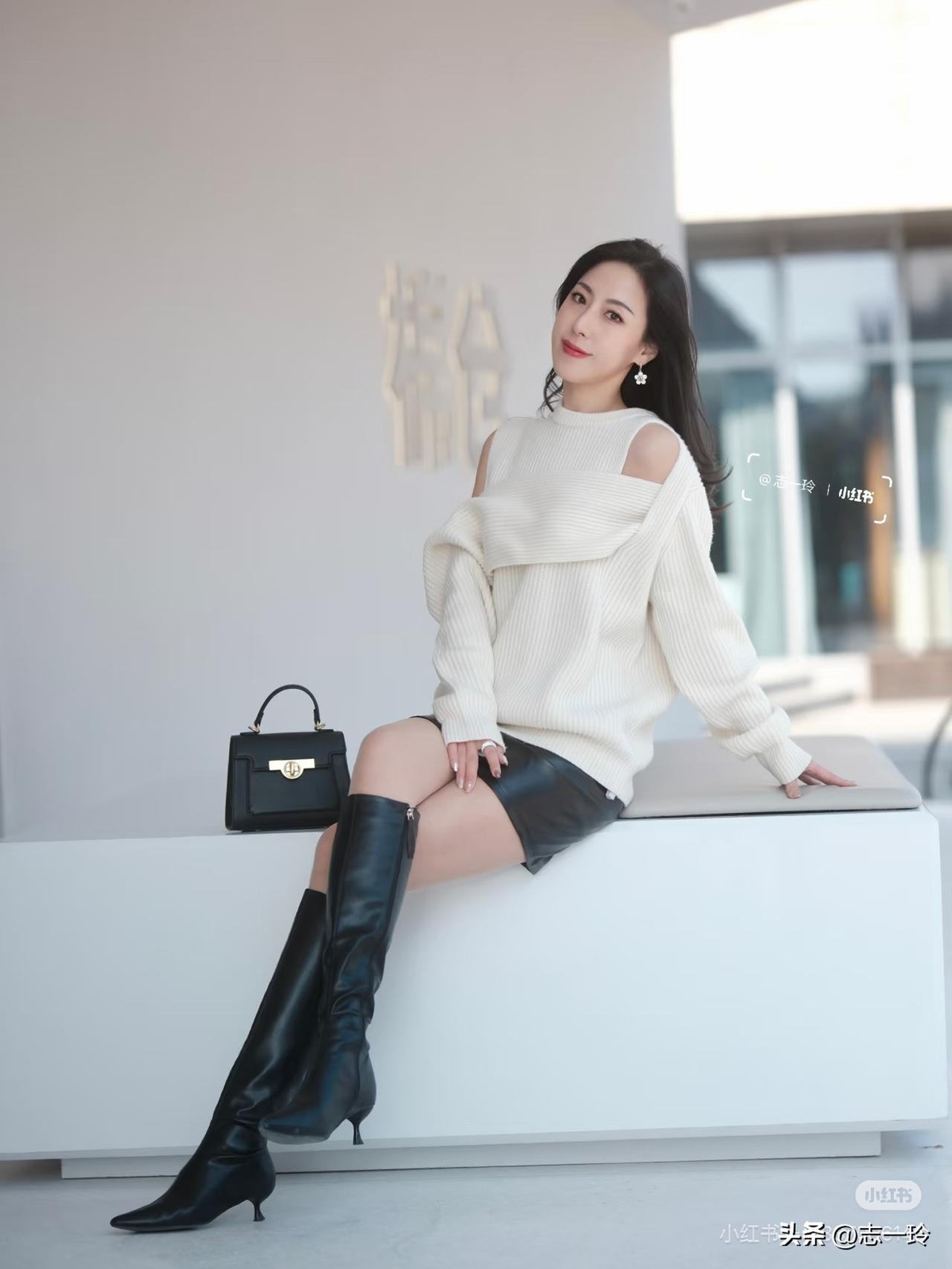 时尚穿搭指南，尽在现代咖啡馆！