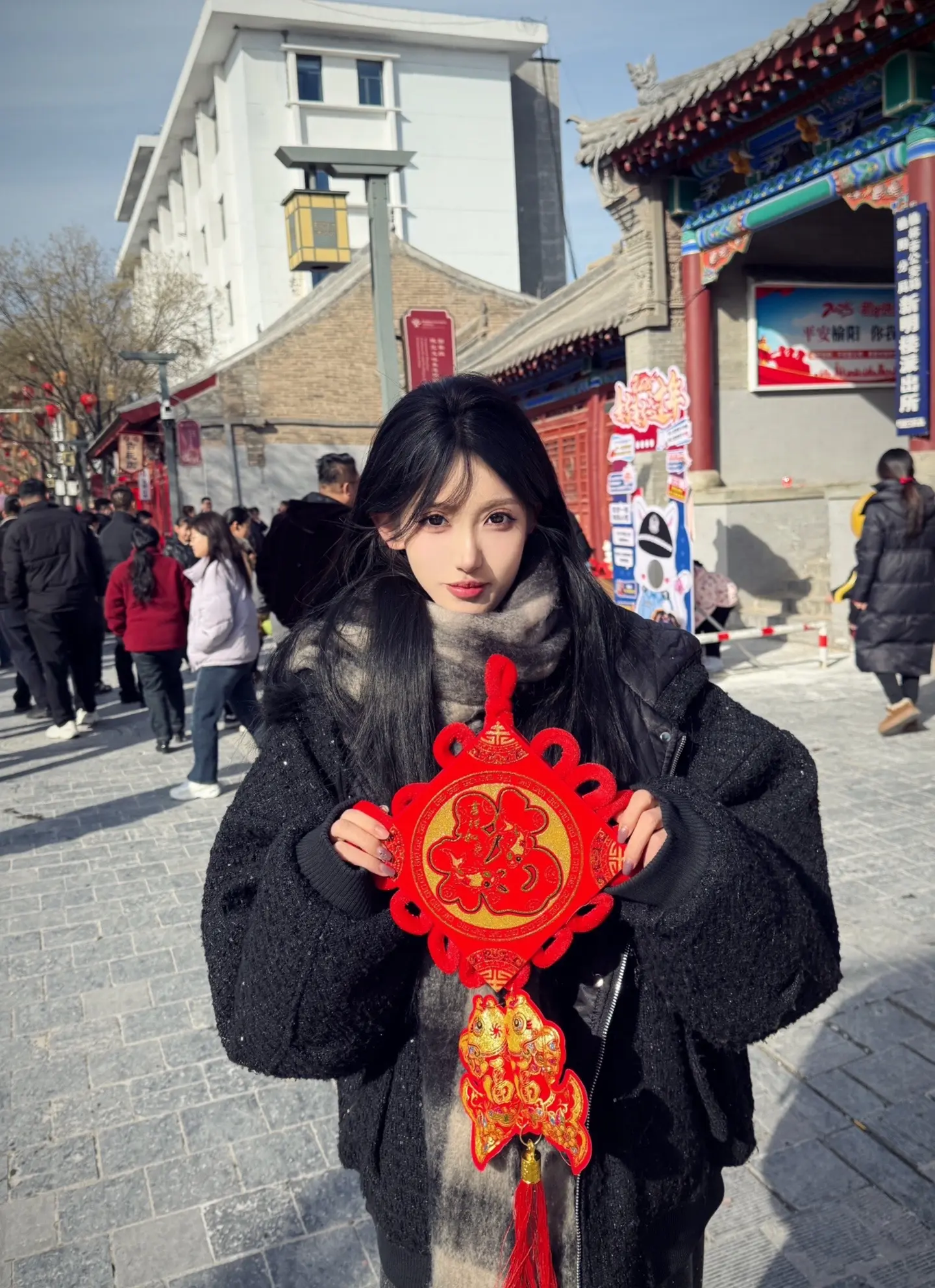 愿财神知我意 新年多赚人民币！