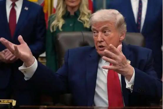 卡塔尔忍无可忍，对美国“出手了”！
 
3月31号，卡塔尔公开对美国“出手”了，