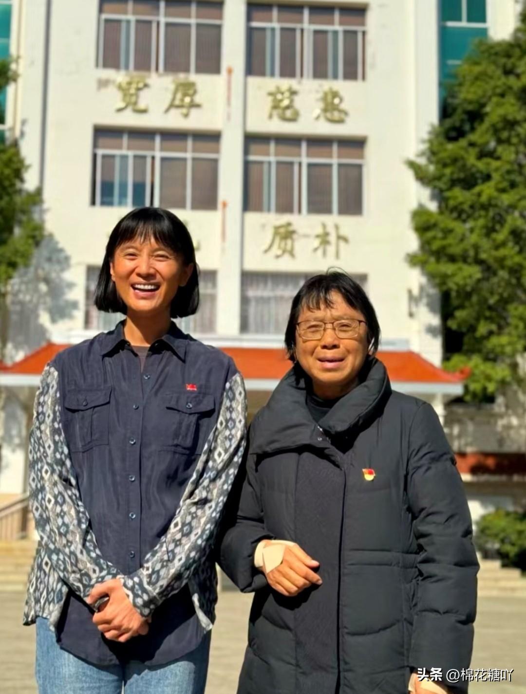 拍戏分文不取，
反倒自掏100万捐助学校，
44岁宋佳让人刮目相看！

曾被嘲讽
