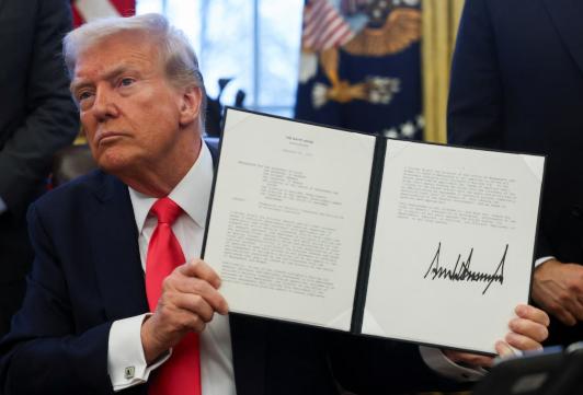 特朗普单日“退群”66个，美专家：将让中国获得“天赐良机”
 
打完委内瑞拉这事