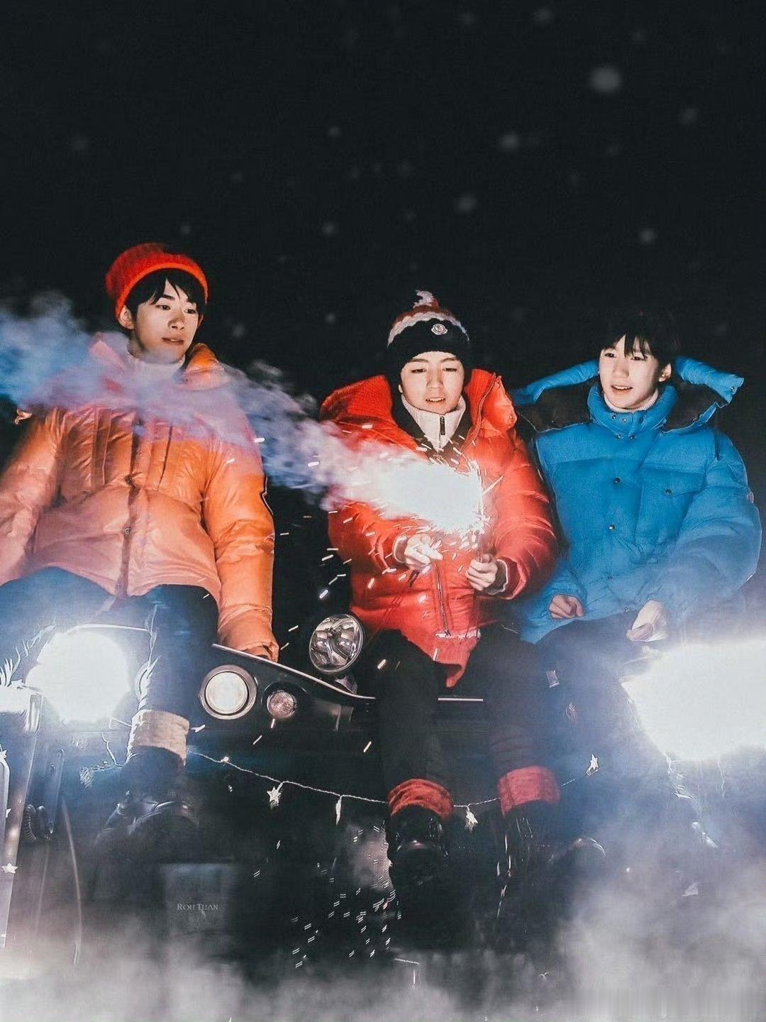 超话大赏我们好好珍惜 好好感受 趁现在的时光 还能无所顾忌嚷 