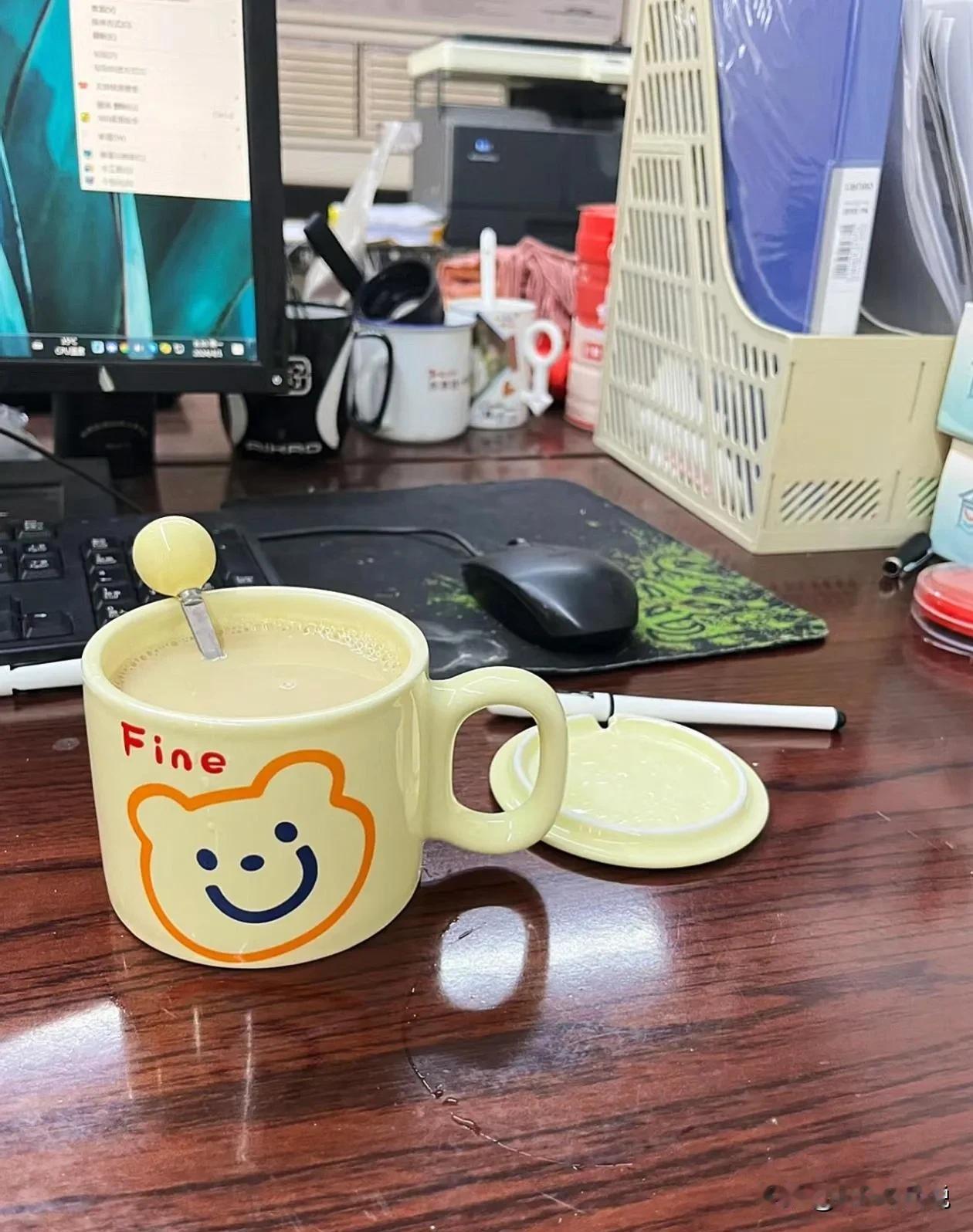 公司优化了一个81年的实施总监，为了双方的体面，在谈好补偿后，公司提出实施总监自