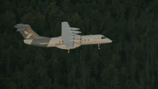 瑞典Heart Aerospace公司的X1演示机在纽约州完成首次载人飞行。这架