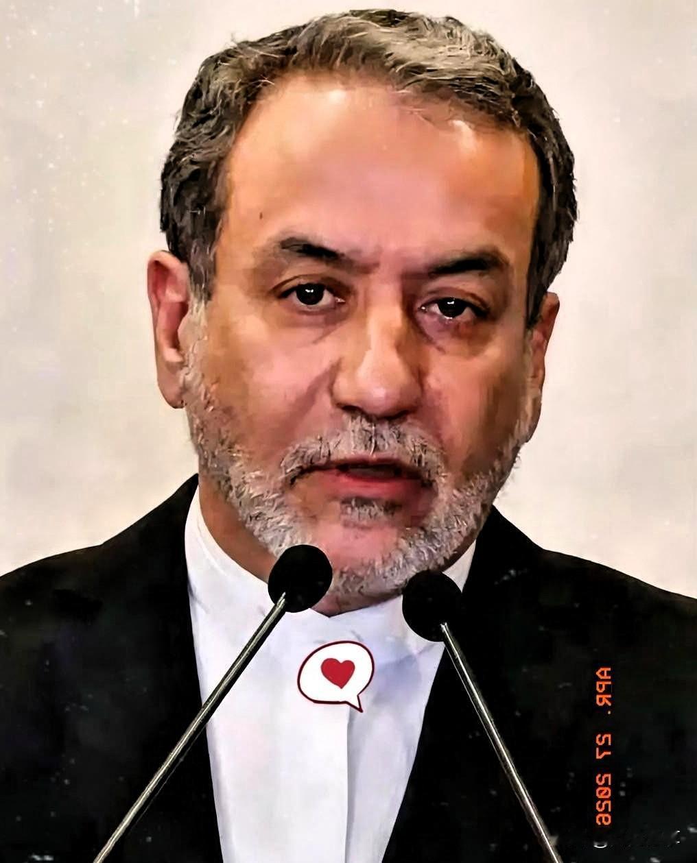 美以最怕的事，还是来了。

   4月26日深夜，伊朗外长阿拉格齐一个电话直通沙