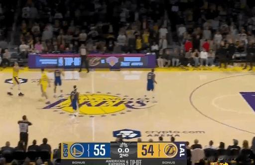 10月22日NBA常规赛揭幕战，勇士客场对阵湖人这场流量大战太有看头了。勇士有升