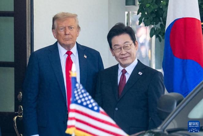 特朗普急着逼韩国出兵霍尔木兹海峡，结果最先吓出一身冷汗的竟是隔壁日本！自9月4日