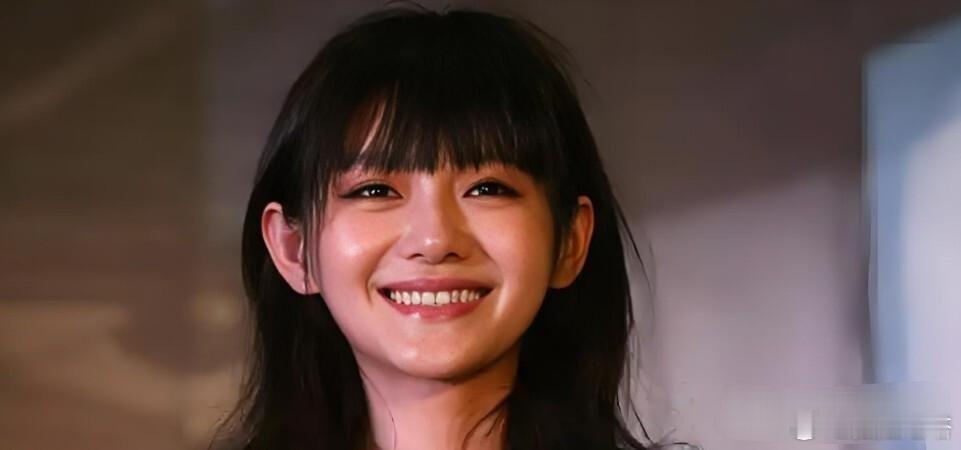 大曲婚内和光头去哪约会？苏姐直播中透露，大曲与光头的约会地点颇为隐秘，常在家中进