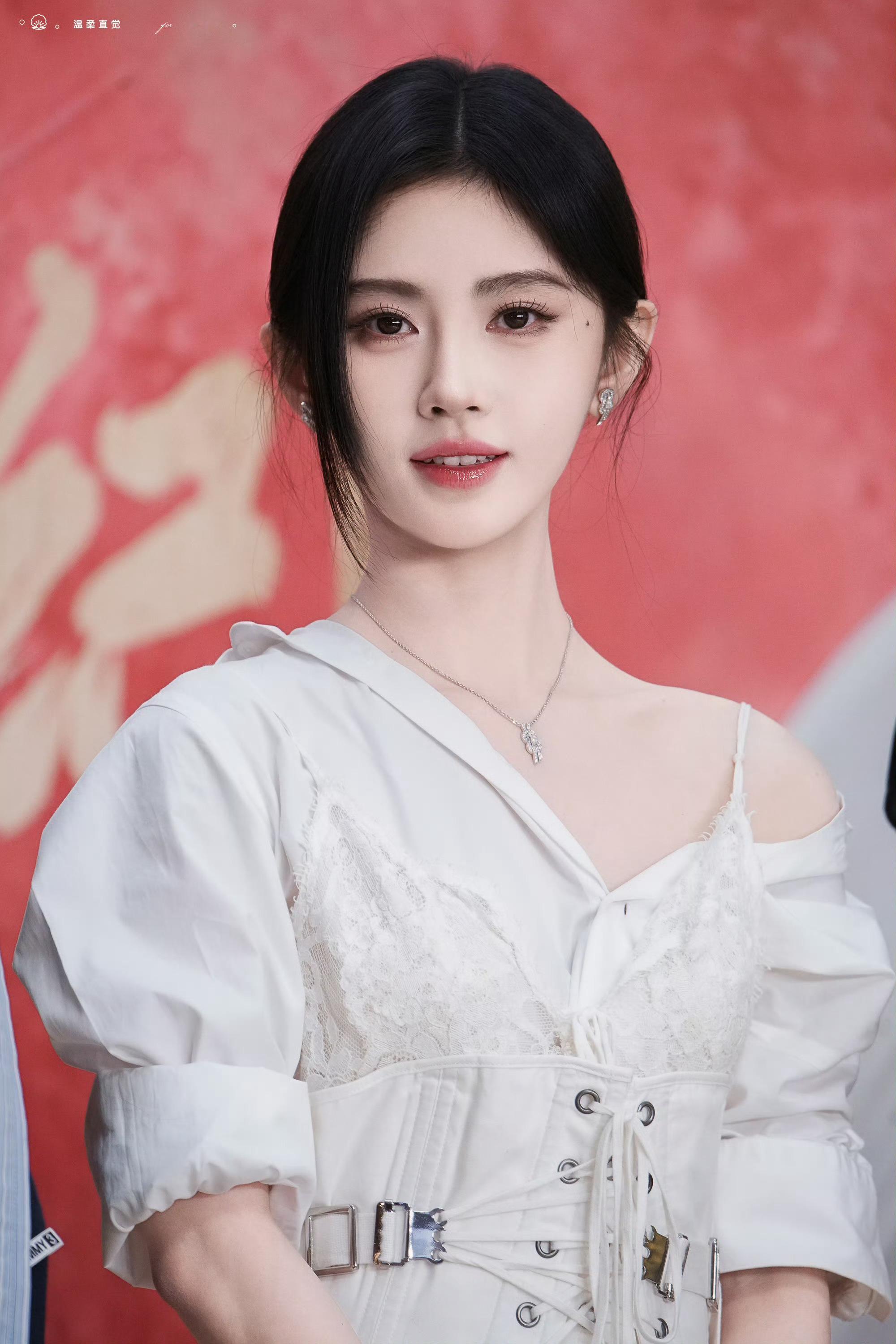 鞠婧祎[超话] jjy鞠婧祎阿黛jjy鞠婧祎来战思念在发烫​​​