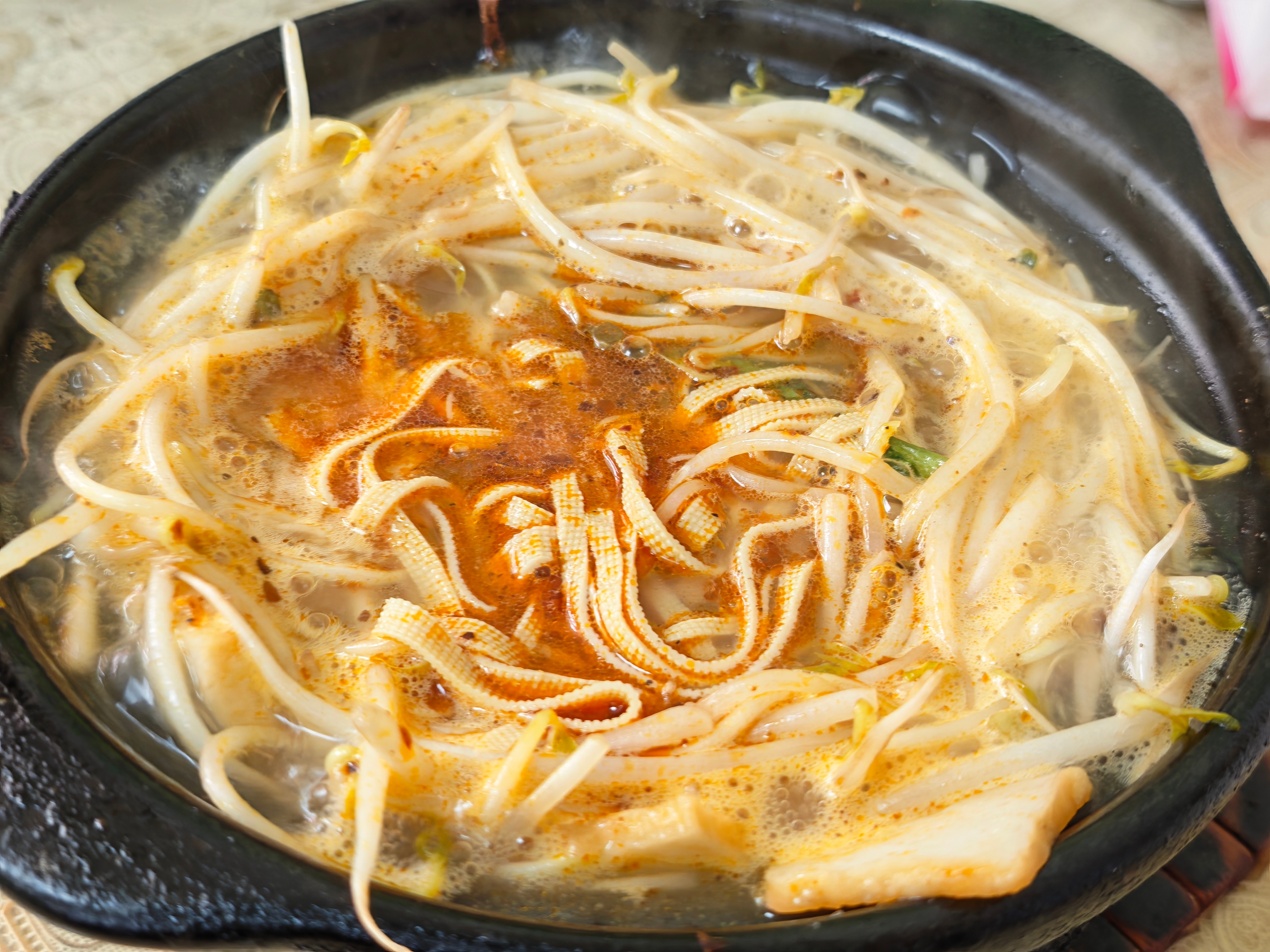 先来农大这边嗦个米线🍜(๑>◡