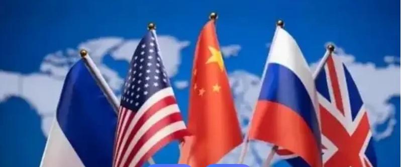 《2026 年再看俄乌博弈：美国天天围堵俄罗斯，为啥反倒最怕它解体？》
2026