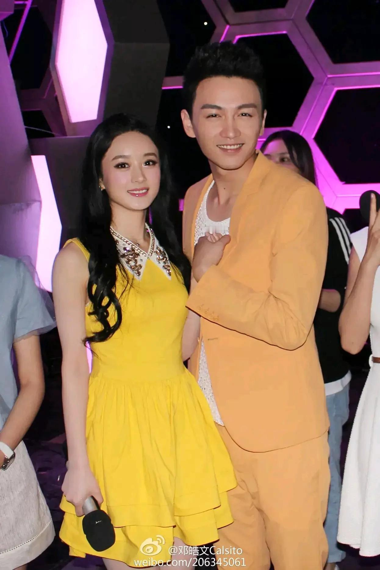 最近这张图在疯传，
难道和陈晓的婚变有关系吗？
可以看出，女子的颜值远胜陈妍希，