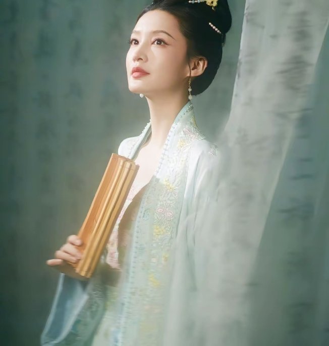 她比陈都灵和李沁更适合李清照！被误解千年，谁说李清照是清冷的？因为婉约的词作和脱