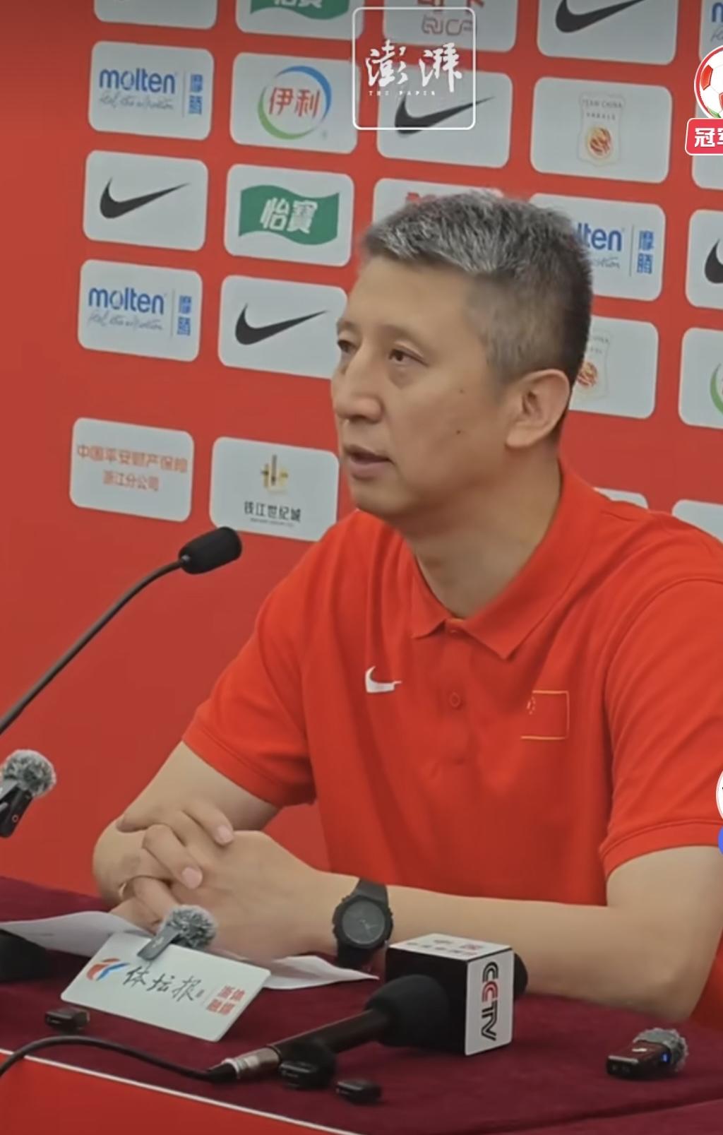6月23日，中国男篮热身赛力克荷兰，主教练郭士强赛后发布会明确对日备战思路：球队