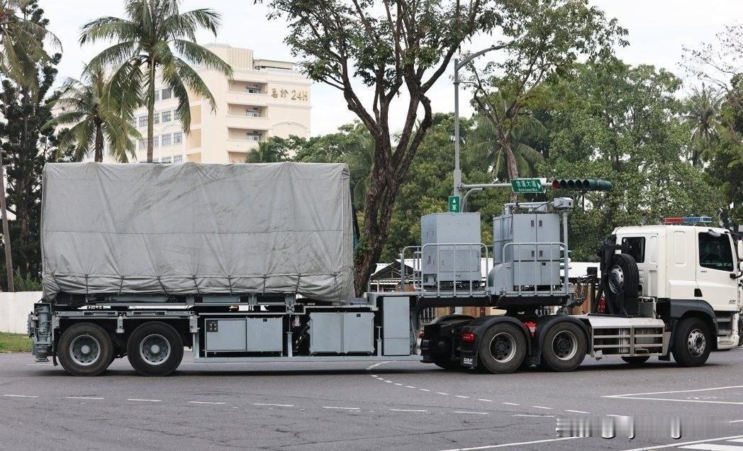 对中国大陆“正义使命2025”演习的反应：台湾在岛内阵地部署了雄风-2和雄风-3