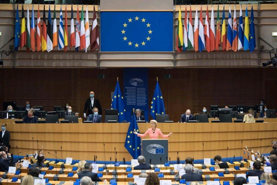 特朗普刚拟对华加税，欧盟：最高将对中国征收50%关税在全球经济紧密相连的当下，特