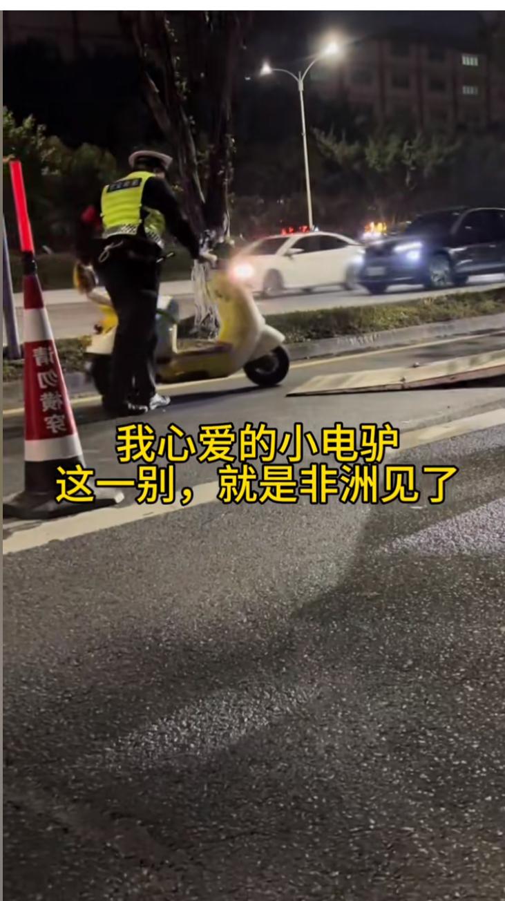 小黄:这辈子值了，也算是出过国了。[害羞]