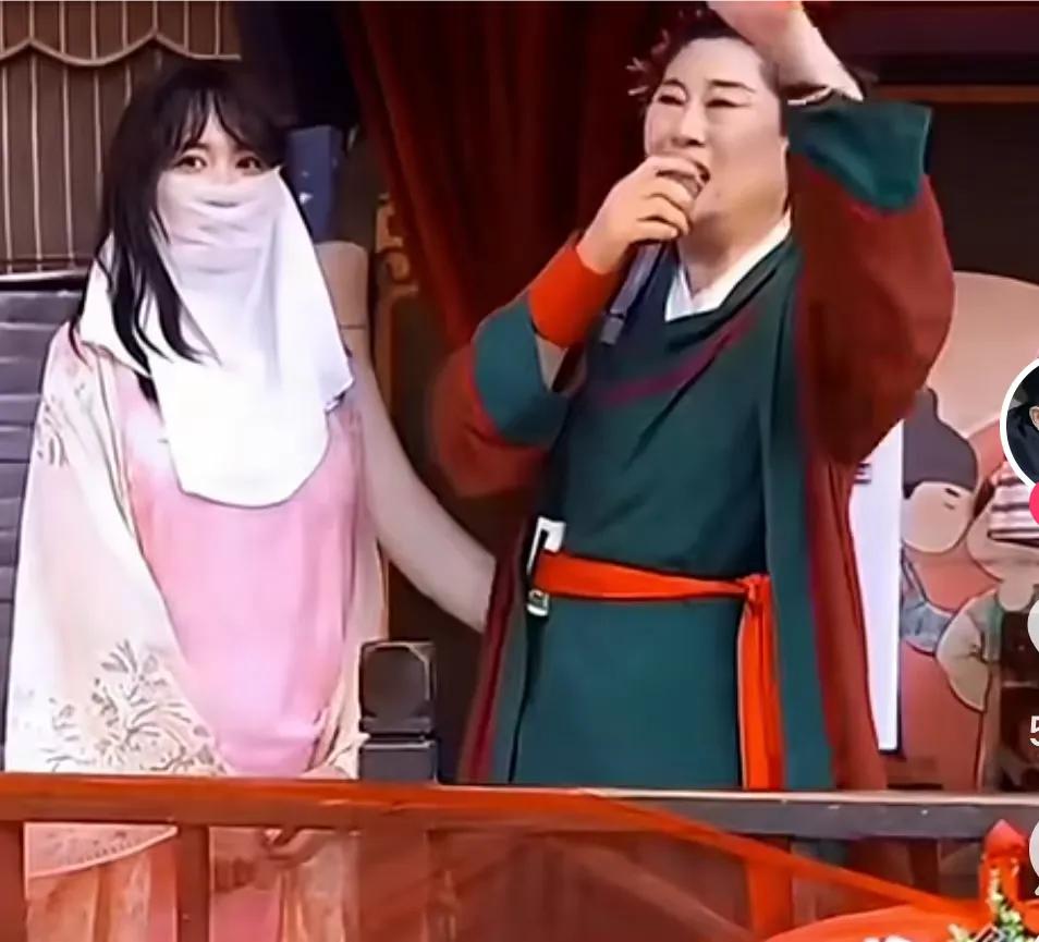 28岁女子相亲，开口就要1千万彩礼，你敢信吗？
昨天看到一个蒙着面纱的女子，在王