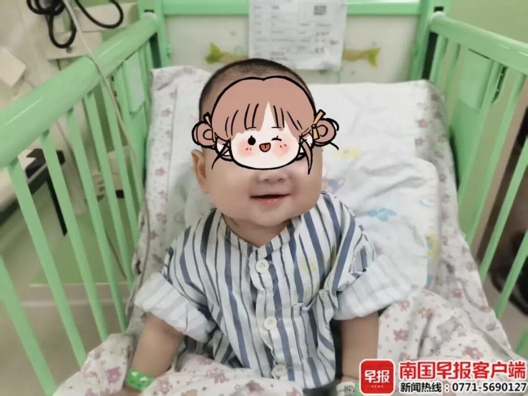 看到百色那个8个月大女婴的新闻，心里真的揪了一下。就是这么小一个宝宝，在小区里散