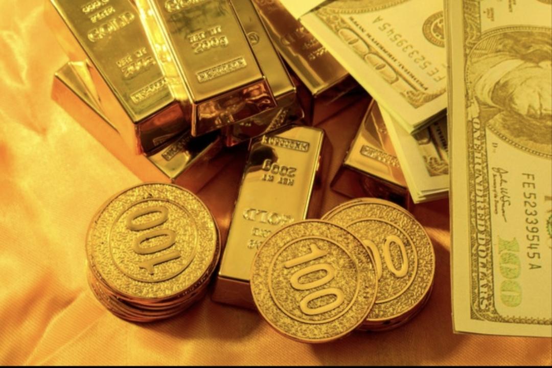 世人总喜欢给成功下定义：
是赚不完的财富，是居高不下的地位，是光鲜亮丽的人生，是