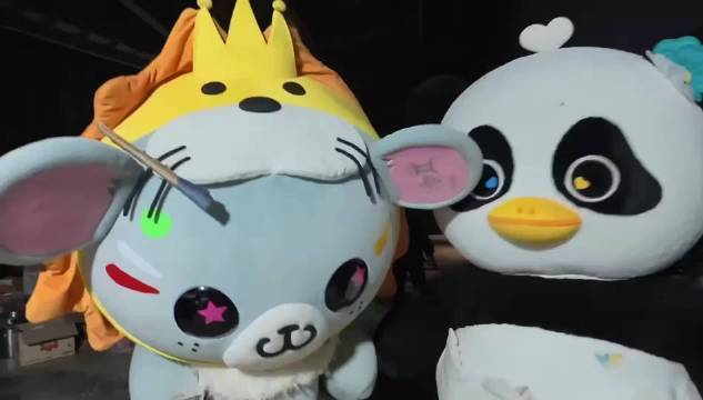 #lookkhunnoo[超话]#  
：gemini三天演唱会感觉怎么样
🦁🐭：啊来呐
：感觉怎么