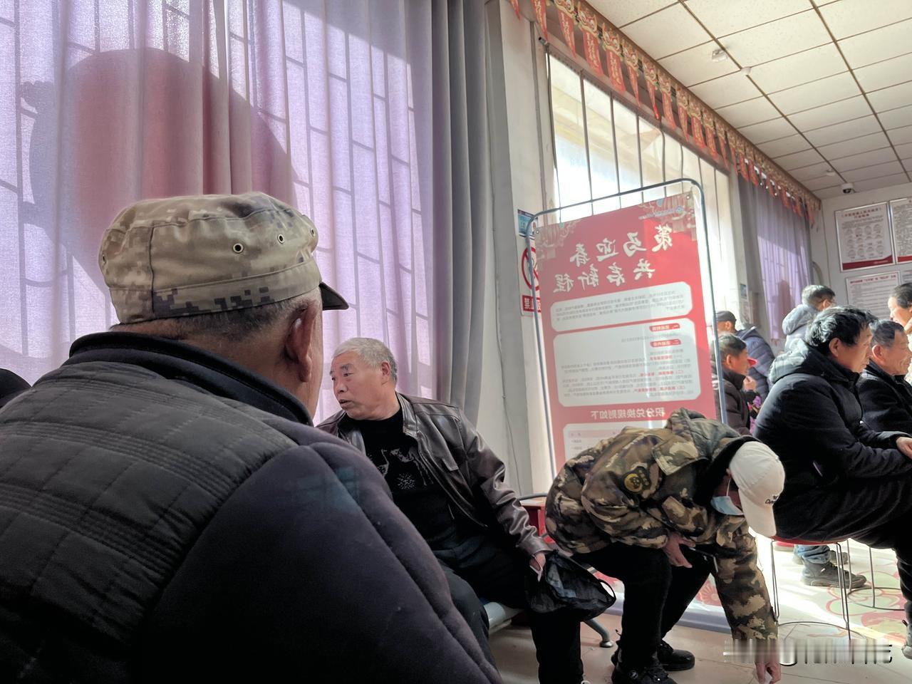 一.
说后悔把子女培养得太优秀的，他是在凡尔赛呢，还是真心话？

下午去银行，遇