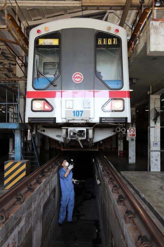 上海这波断崖式降温可把大家冻麻了，不过上海地铁严阵以待应对寒潮，安全感直接拉满！