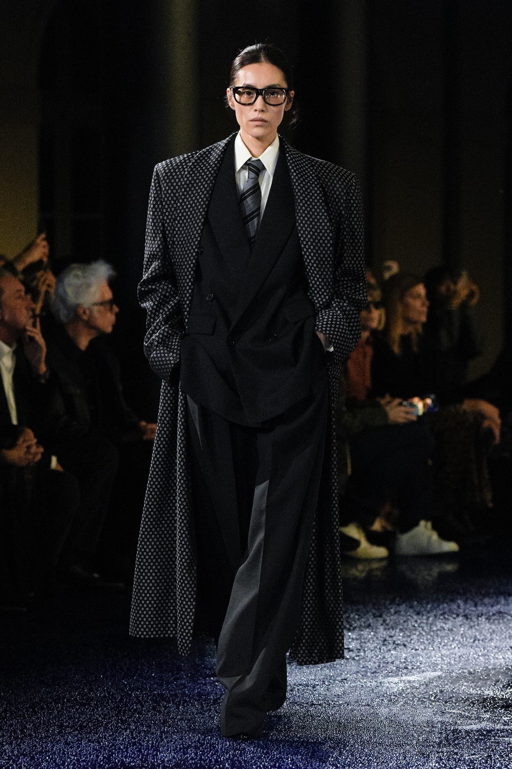 Saint Laurent ss25圣罗兰2025 夏季女士时装秀Anthony
