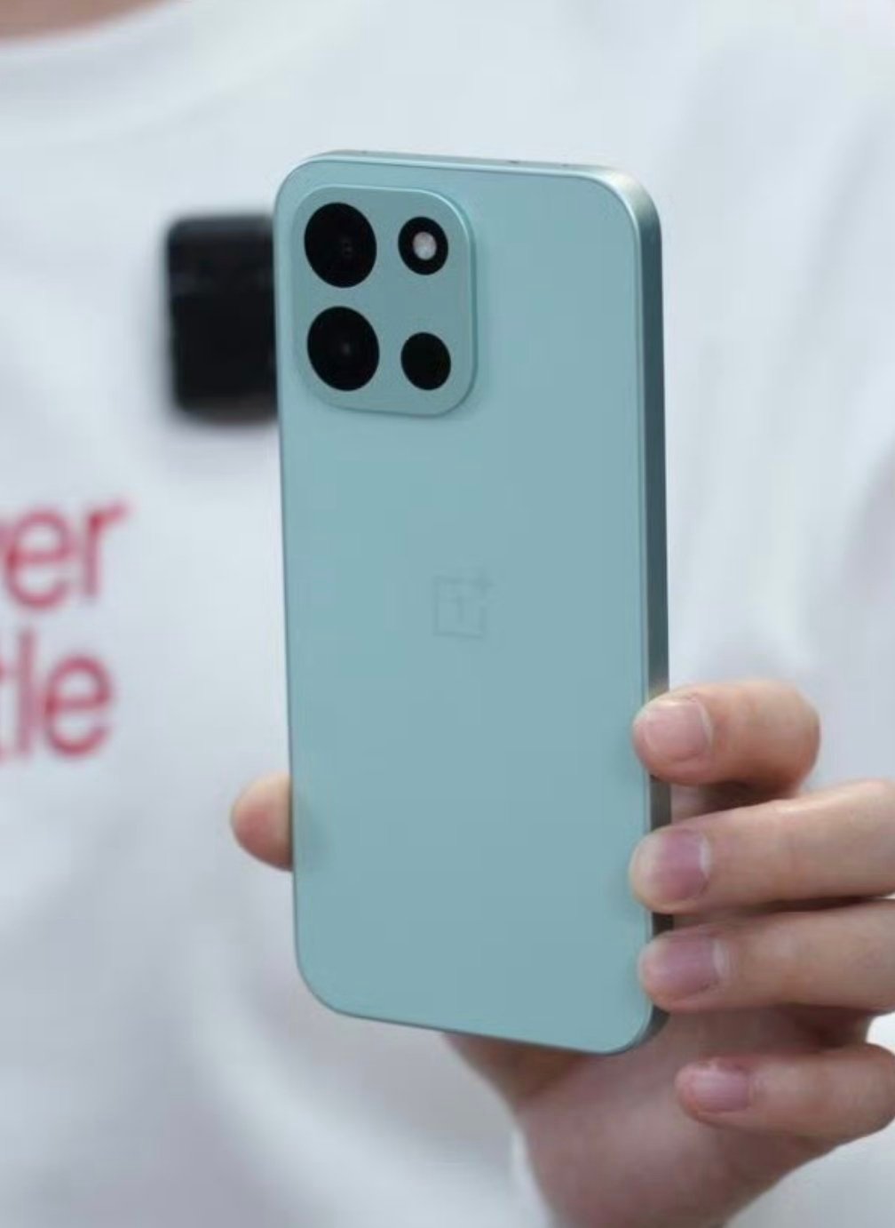 一加Turbo6这个外观如何？ 