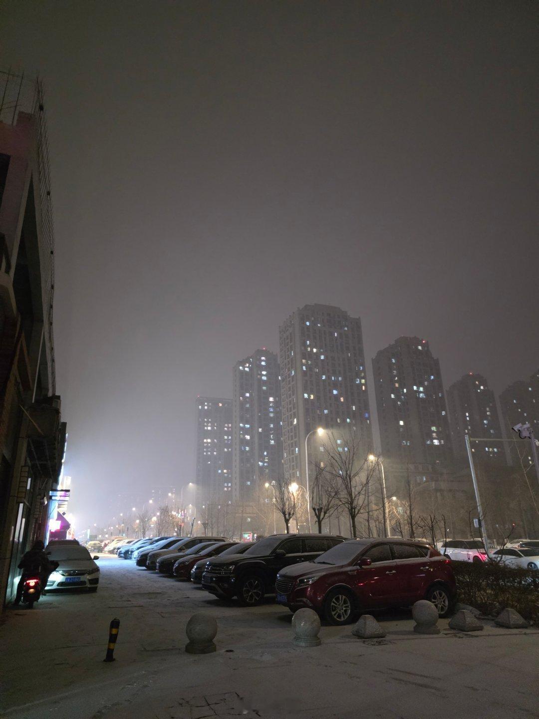 小菌生活日记 沈阳十二月份第一场雪 沈阳·华茂中心