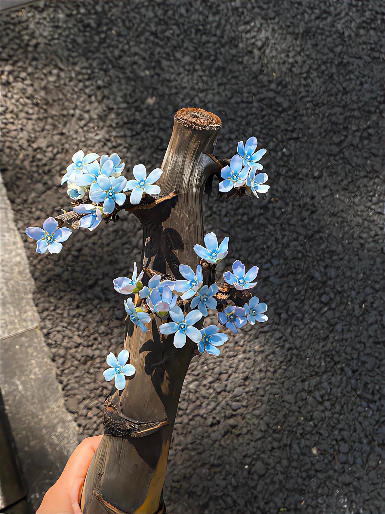 管好自己，莫度他人。
太喜欢这段话了，照做就是。
王阳明说：别去操心他人，哪怕是