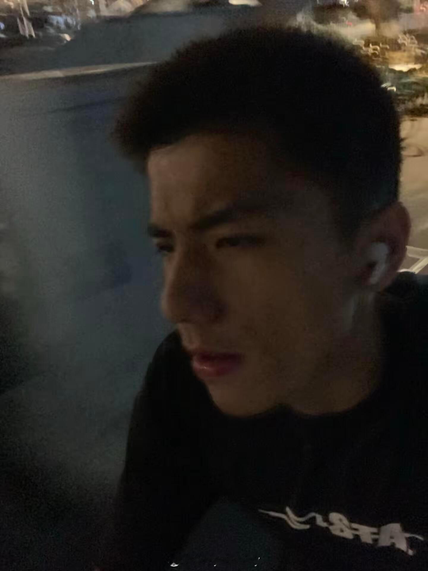 金牛座 185男大 ​​​
