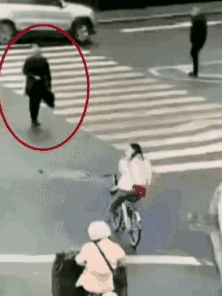 恶魔在人间，迟早会遭报应的。
