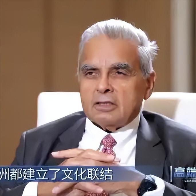 [微风]“亚洲正在犯下滔天大错！”新加坡外交家马凯硕曾经说：“亚洲国家眼看中国这
