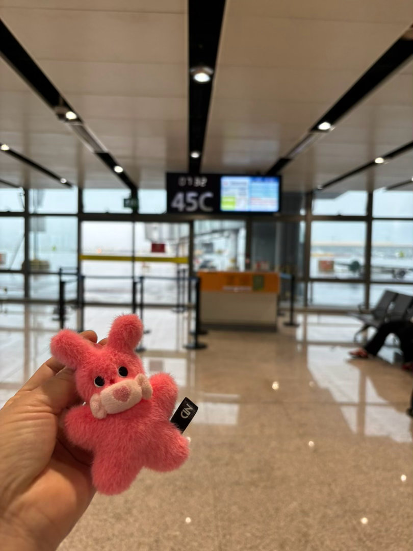 陈立农  昆明🛫亲爱的孩子，我来啦带着雀跃的心情来看你了我们北京见哦