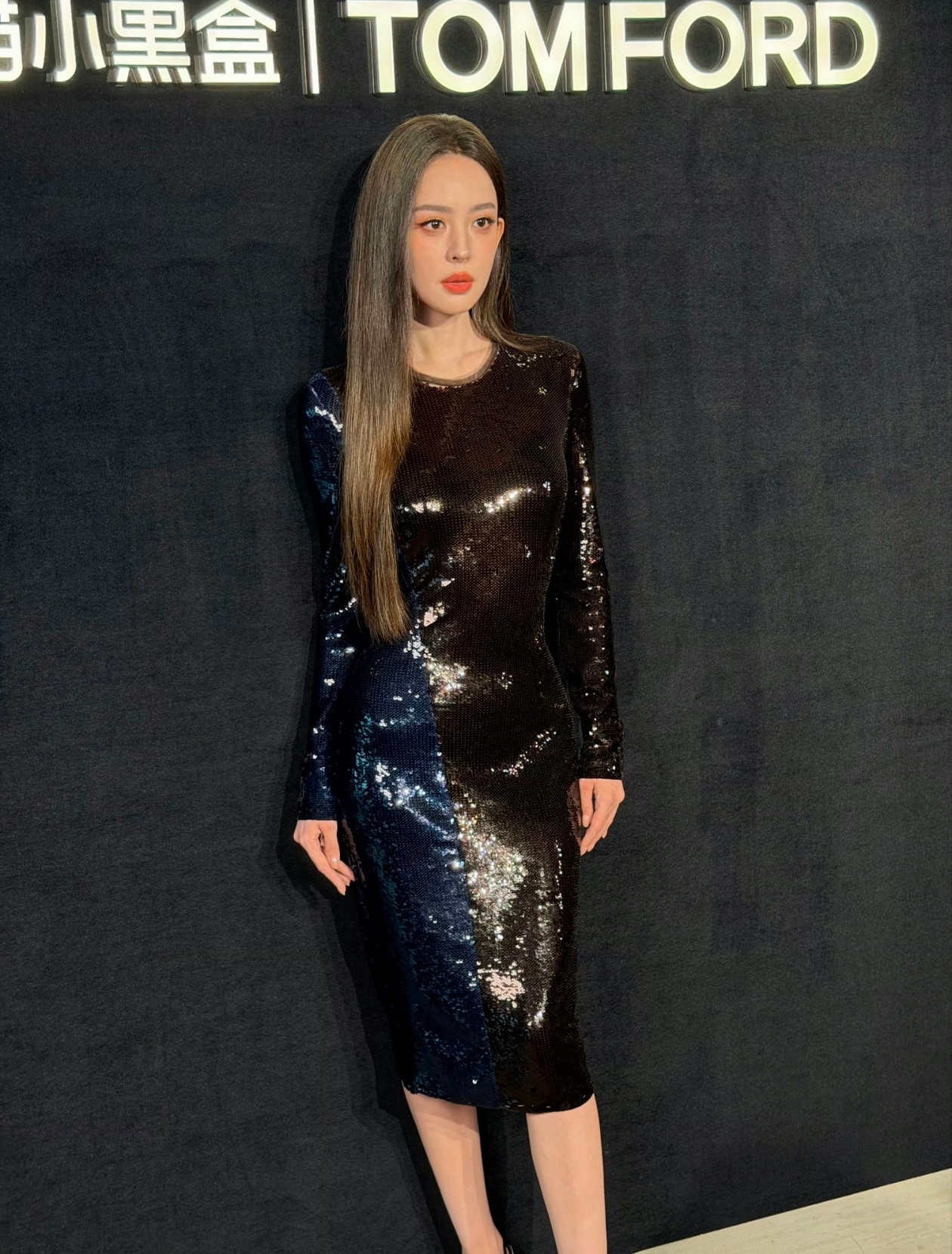 古力娜扎黑亮片造型曼妙曲线尽显，太有气场了吧 ​​​