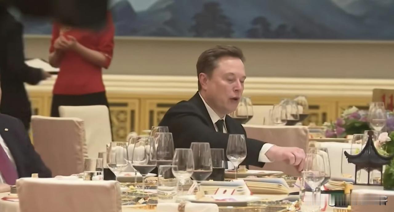 马斯克之所以能成为首富，这和他不做作，不虚伪，真性情，想干啥，就干啥，是分不开的
