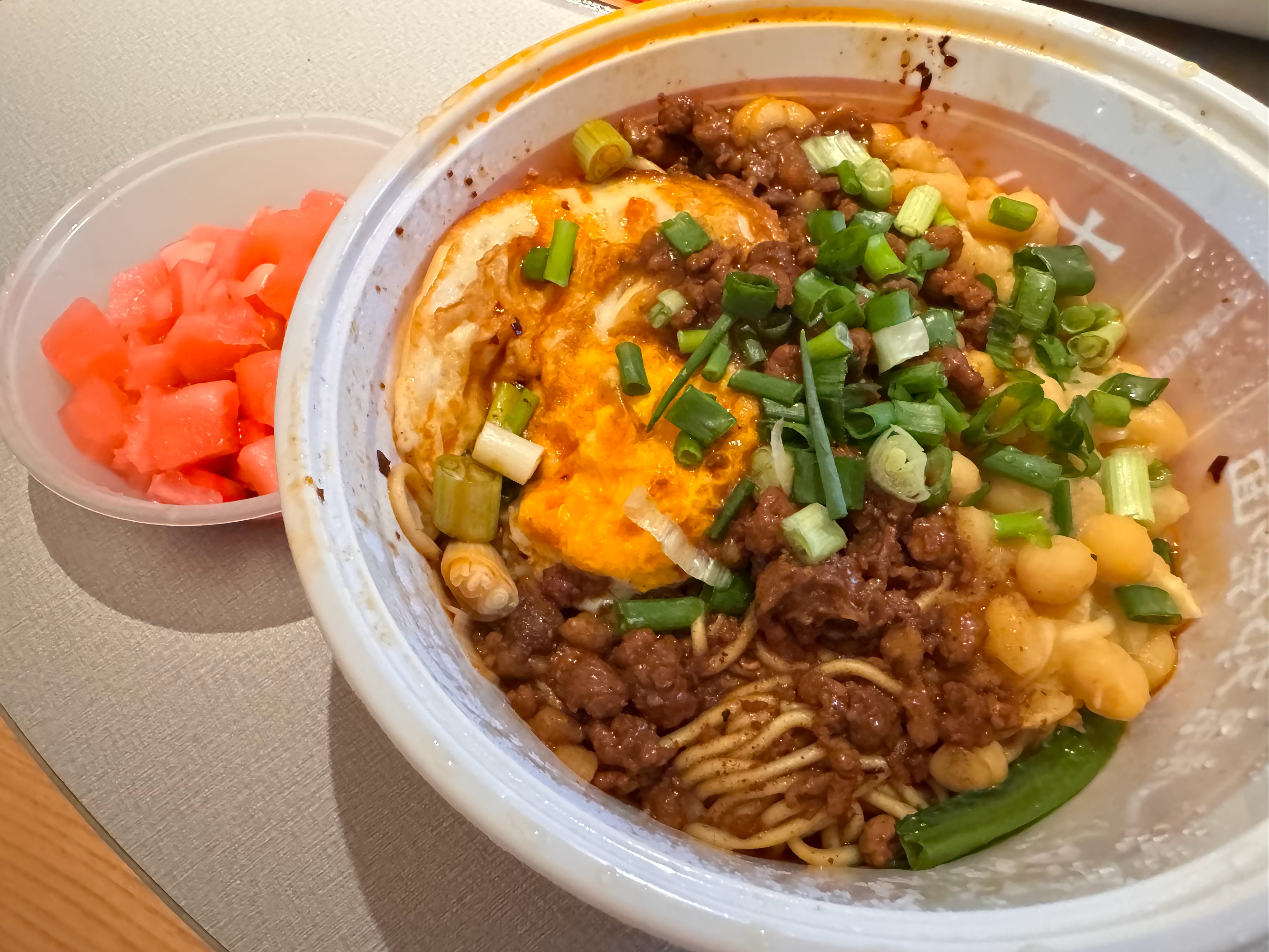 虞书欣  早上来碗干溜豌杂