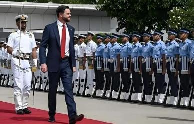 万斯如果当上了美国总统，那么对于全世界来说都不是什么好事，因为他比特朗普还要拥护