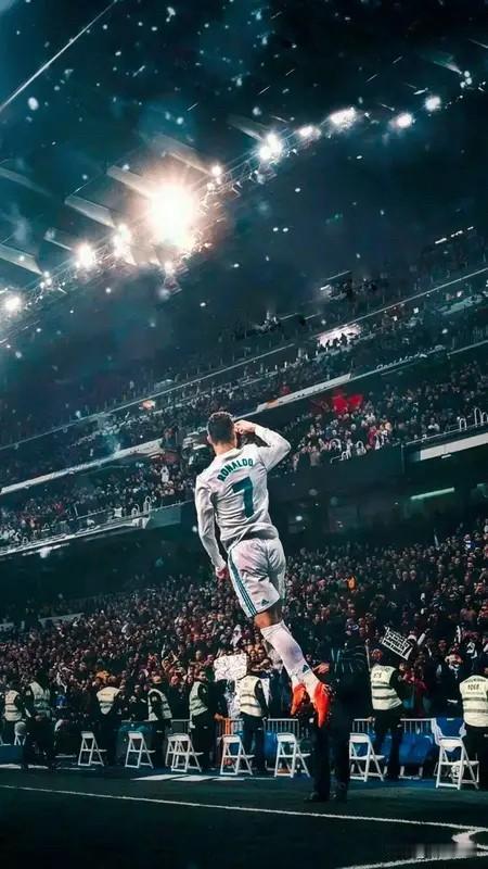 C罗跨足AI领域

葡萄牙足球巨星克里斯蒂亚诺·罗纳尔多（C罗），近日正式进军人