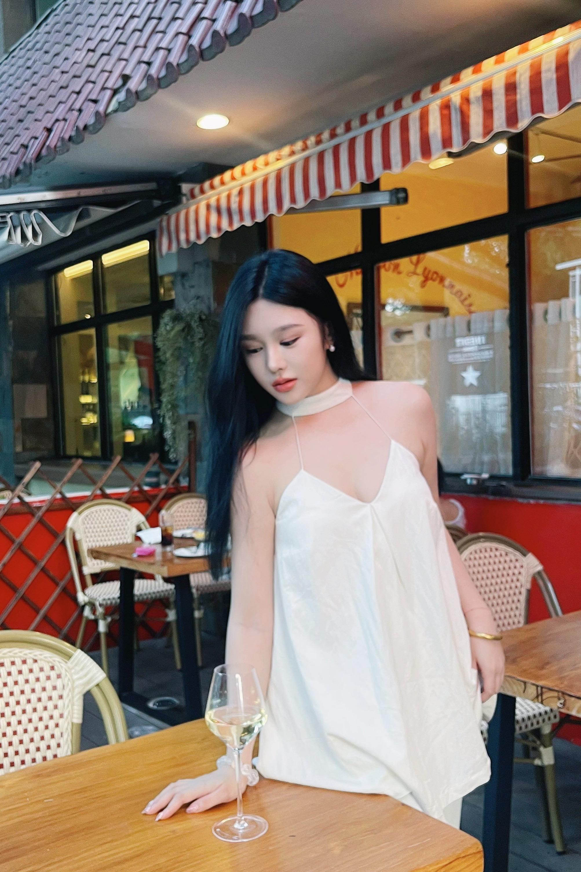 🥂。