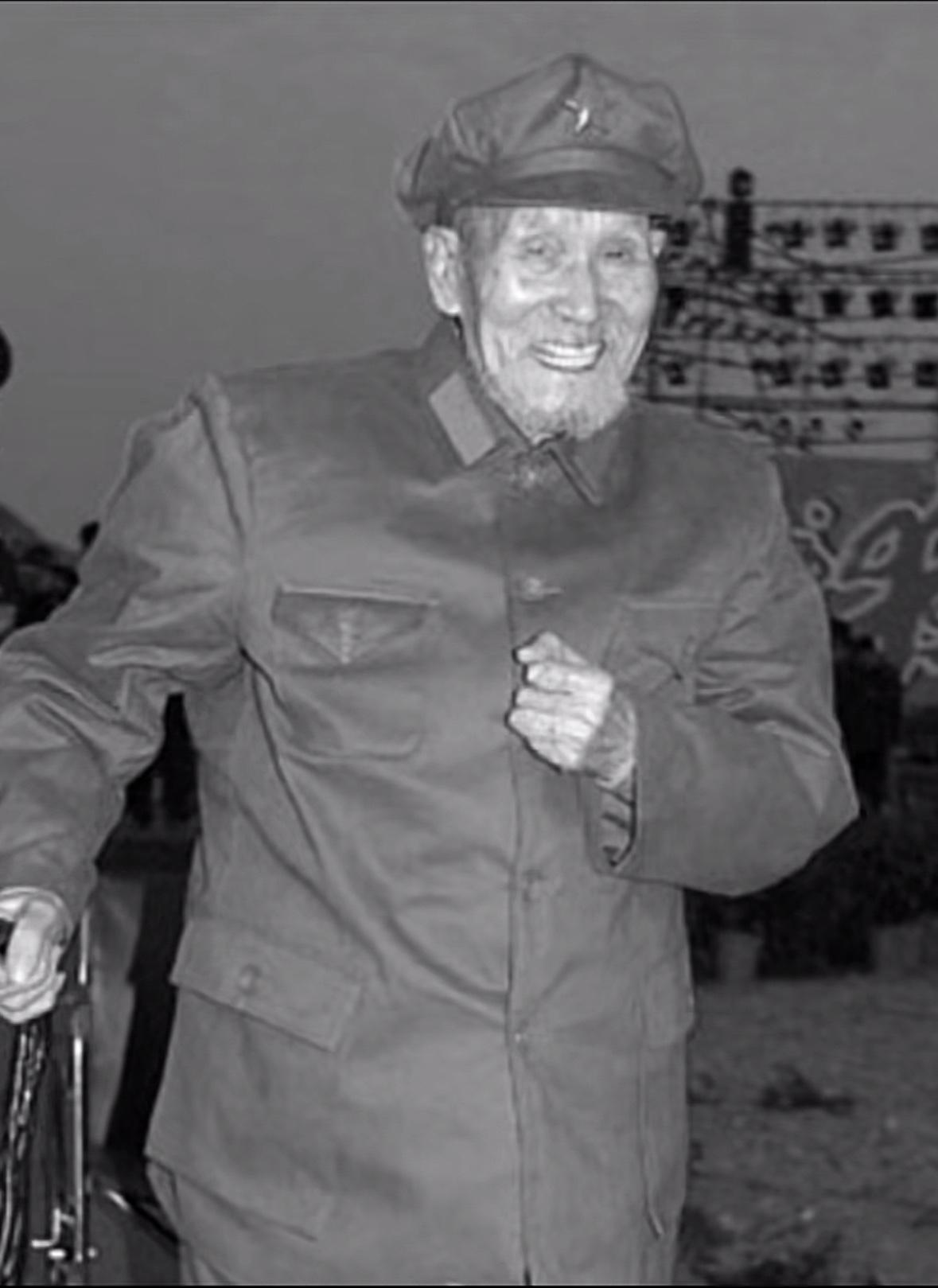 跨越三个世纪，活到116岁，他是最长寿的老红军。向多本，湖南人，1888年出生，