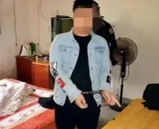 浙江 50 岁大妈网恋 22 岁小伙，开房后大妈怒斥：“来都来了，你只拿钱，不办