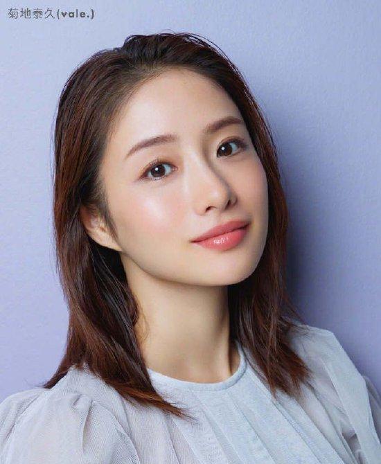  据媒体报道，石原里美将主演明年4月朝日台火九剧，该剧已于上个月开拍。石原里美于