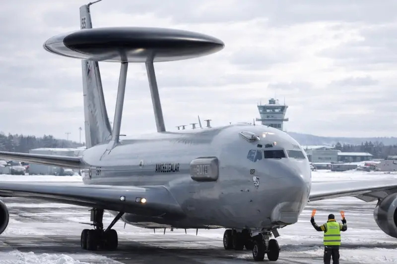 幂谈天下烽火问鼎计划 法国空天军E-3F