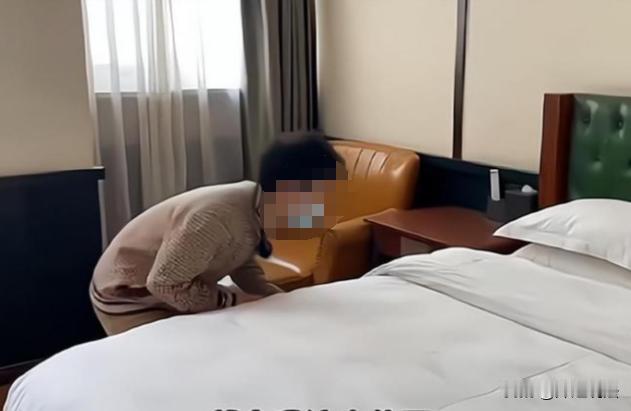 广东广州，小伙子到网上买了乖水，随后邀约女网友见面，趁着女子不注意给她喝下，女网