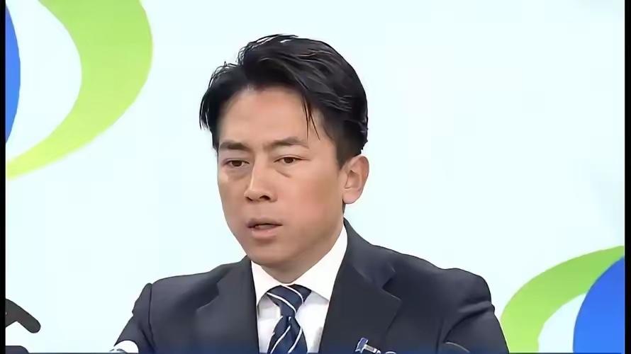 日本防卫大臣小泉进次郎，一句话把窗户纸捅破了。

他说，日本现在必须毫无禁忌地讨